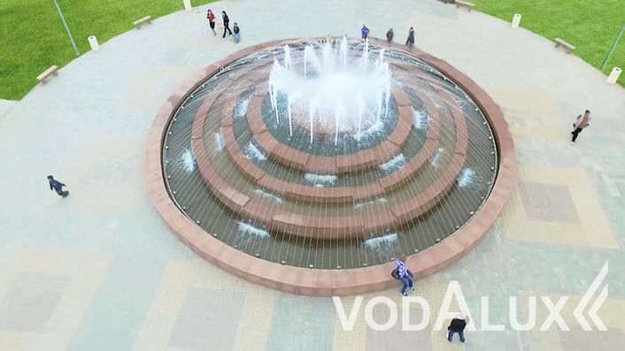 Грандиозный комплекс фонтанов в Уральске (Казахстан) 