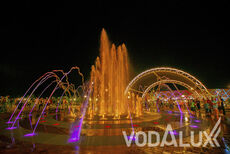 Пешеходный светодинамический фонтан напротив Волгоград-арены