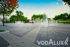 Пешеходный фонтан в парке Садовники 