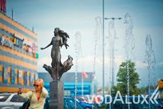 Пешеходный фонтан Времена года рядом с торговым центром в Санкт-Петербурге