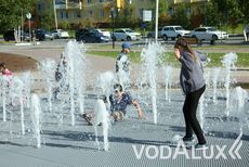 Светодинамический пешеходный фонтан в Ноябрьске