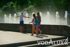 Цветомузыкальный фонтан в Городском парке Орла