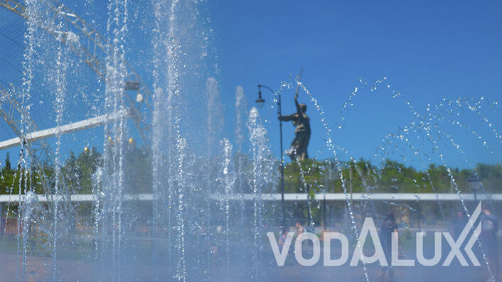 Пешеходный светодинамический фонтан напротив Волгоград-арены