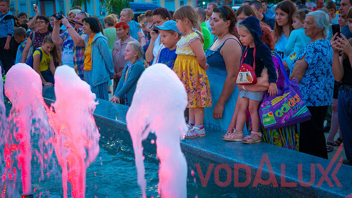 Открытие фонтана на площади Юности в Орле