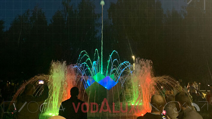 Светомузыкальный фонтан в Ливнах