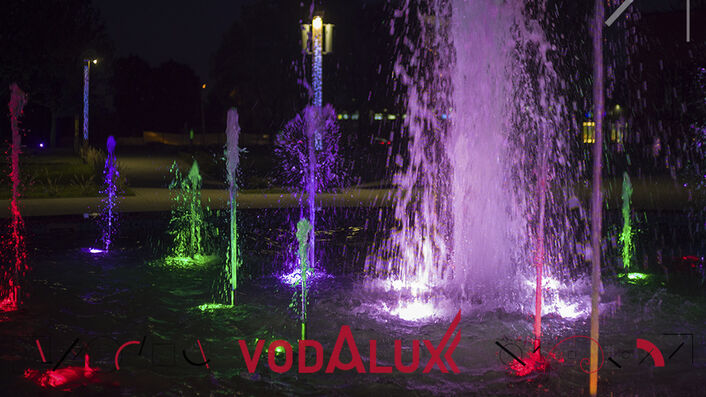 Цветомузыкальный фонтан на площади технопарка в Московской области